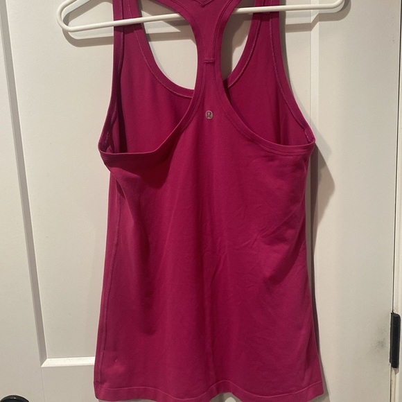 Lululemon fuchsia racerback size 8 - Picture 2 of 6